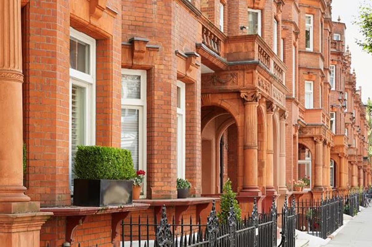 The enduring elegance of London’s Victorian mansion blocks - Deacon